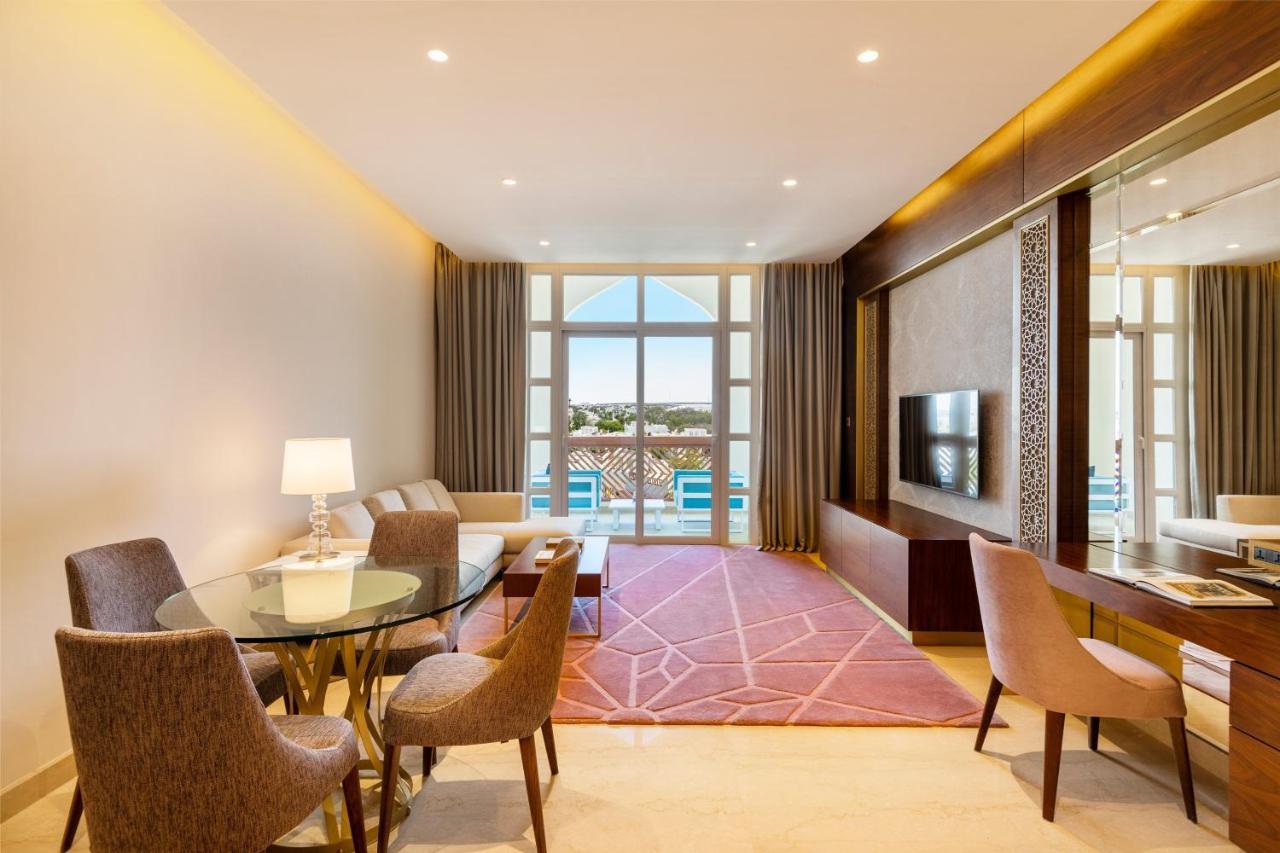 알 메실라, 어 럭셔리 컬렉션 리조트 앤 스파, 도하 외부 사진 A suite at the hotel